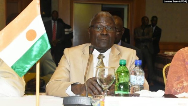 Arrivée à Nouakchott du ministre nigérien des Affaires étrangères