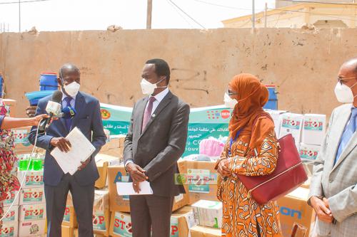 Don de matériel médical de l’UNFPA à la Mauritanie