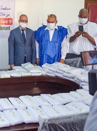 Covid-19: des artisans mauritaniens se tournent vers la confection des masques Covid-19: des artisans mauritaniens se tournent vers la confection des masques