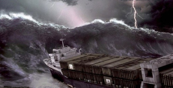 La forte houle empêche des navires transportant des produits alimentaires d’accoster La forte houle empêche des navires transportant des produits alimentaires d’accoster