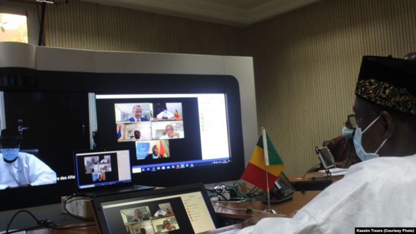 L'Union européenne va examiner l'annulation de la dette africaine L'Union européenne va examiner l'annulation de la dette africaine