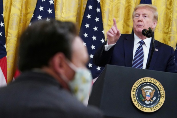 Trump lie le coronavirus à un laboratoire chinois, la débâcle économique planétaire se précise Trump lie le coronavirus à un laboratoire chinois, la débâcle économique planétaire se précise