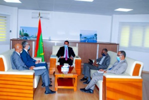 Le ministre du pétrole reçoit l'ambassadeur de France Le ministre du pétrole reçoit l'ambassadeur de France