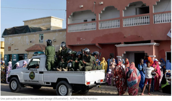 Des policiers mauritaniens arrêtés et radiés après une vidéo d'humiliation Des policiers mauritaniens arrêtés et radiés après une vidéo d'humiliation