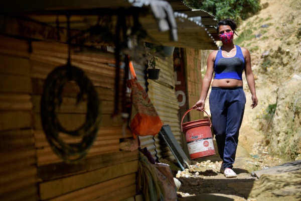 En Colombie, vivre sans eau courante à l'ère du coronavirus En Colombie, vivre sans eau courante à l'ère du coronavirus