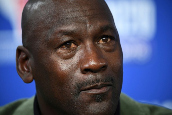 Michael Jordan et Lewis Hamilton se joignent aux sportifs dénonçant la mort de Floyd