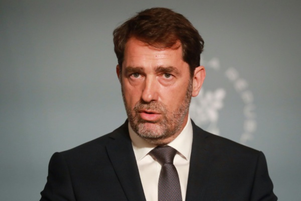 La méthode d'interpellation controversée "dite de l'étranglement" abandonnée, dit Castaner La méthode d'interpellation controversée "dite de l'étranglement" abandonnée, dit Castaner