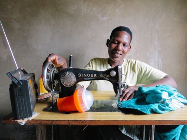 Fenêtre d’opportunité sur le long terme pour le secteur informel de la couture dans la Moughataa de Bassikounou et au camp de MBERA : pendant et après LA COVID19 Fenêtre d’opportunité sur le long terme pour le secteur informel de la couture dans la Moughataa de Bassikounou et au camp de MBERA : pendant et après LA COVID19