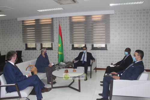 Le ministre de l’Économie s’entretient avec la chargée d’affaires de l’ambassade d’Allemagne en Mauritanie Le ministre de l’Économie s’entretient avec la chargée d’affaires de l’ambassade d’Allemagne en Mauritanie