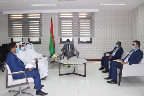 Le ministre des Affaires économiques reçoit l’ambassadeur émirati Le ministre des Affaires économiques reçoit l’ambassadeur émirati