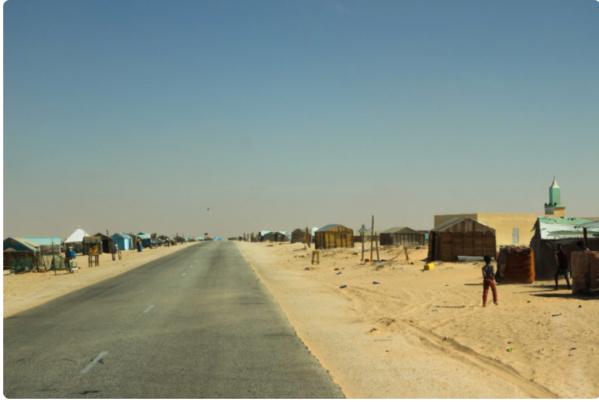 Émigration : Près de 150 sénégalais bloqués à la frontière entre le Maroc et la Mauritanie Émigration : Près de 150 sénégalais bloqués à la frontière entre le Maroc et la Mauritanie