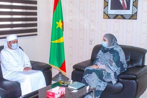 La ministre des Affaires sociales reçoit le représentant du croissant rouge émirati La ministre des Affaires sociales reçoit le représentant du croissant rouge émirati