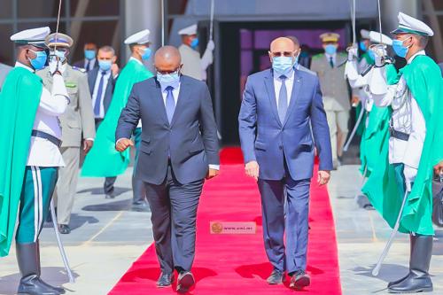 Le Président de la République salue son homologue bissau- guinéen au terme de sa visite Le Président de la République salue son homologue bissau- guinéen au terme de sa visite