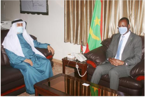 Le ministre de l'Hydraulique reçoit l'ambassadeur émirati Le ministre de l'Hydraulique reçoit l'ambassadeur émirati