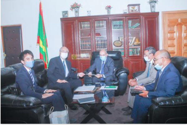 Le ministre de la Justice reçoit l’ambassadeur du Japon Le ministre de la Justice reçoit l’ambassadeur du Japon