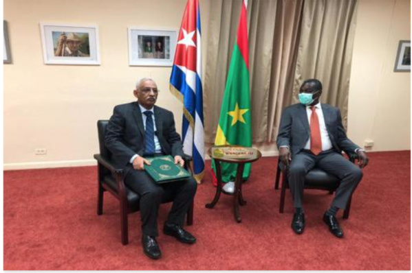 L’ambassadeur de Mauritanie auprès de Cuba présente ses lettres de créances L’ambassadeur de Mauritanie auprès de Cuba présente ses lettres de créances