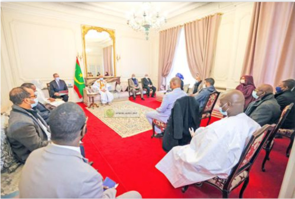 Le Président de la République rencontre les représentants de la colonie mauritanienne en France