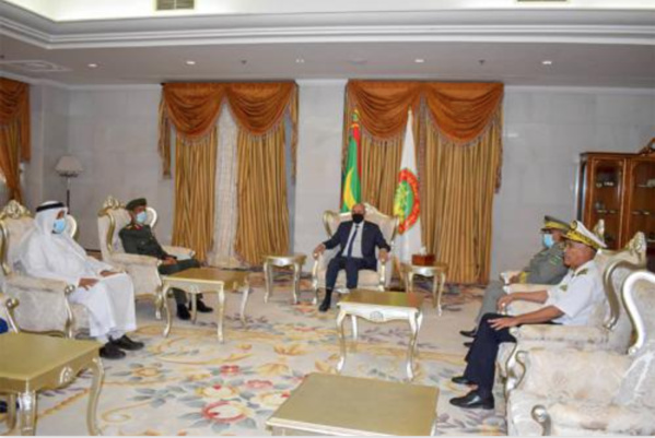 Le Président de la République reçoit le chef d’État-major des forces armées émiraties Le Président de la République reçoit le chef d’État-major des forces armées émiraties