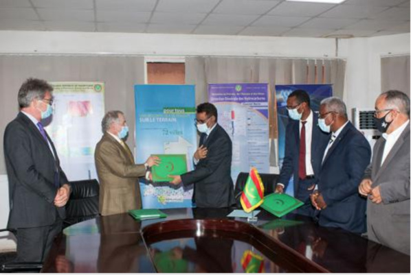 La Mauritanie et la société Cairn Energy signent contrat d'exploration-production La Mauritanie et la société Cairn Energy signent contrat d'exploration-production
