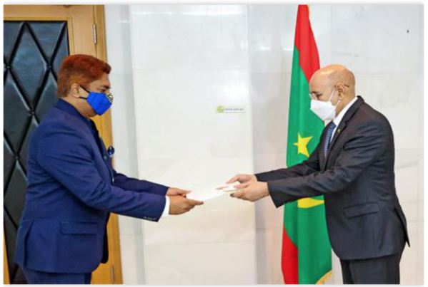 Le Président de la République reçoit les lettres de créances du nouvel ambassadeur de l’Inde Le Président de la République reçoit les lettres de créances du nouvel ambassadeur de l’Inde