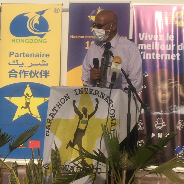 Le Marathon de Nouadhibou honore des personnalités nationales Le Marathon de Nouadhibou honore des personnalités nationales