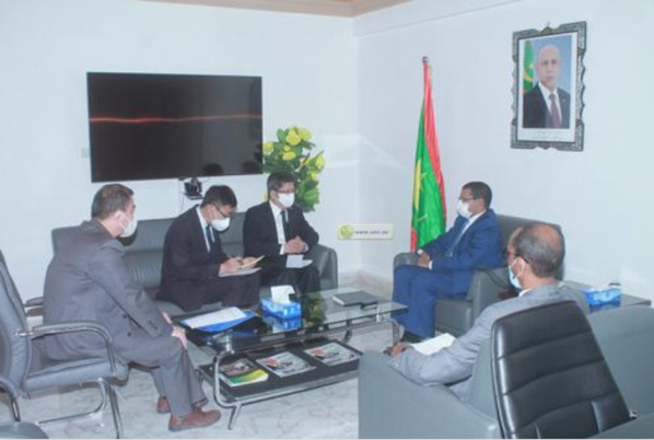 Le ministre de la Santé reçoit l'ambassadeur de Chine Le ministre de la Santé reçoit l'ambassadeur de Chine