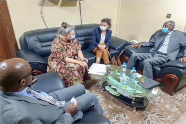 Le ministre de la Fonction publique reçoit une mission de l’AFD Le ministre de la Fonction publique reçoit une mission de l’AFD