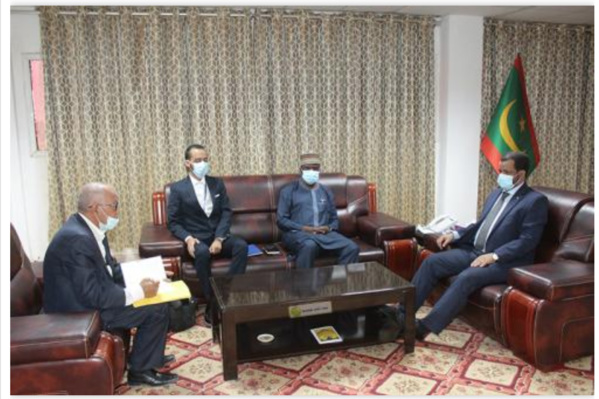 Le ministre des Affaires islamiques reçoit le représentant de l'Organisation internationale pour les migrations Le ministre des Affaires islamiques reçoit le représentant de l'Organisation internationale pour les migrations