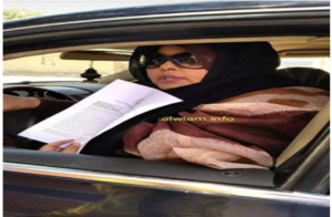 Mint Ahmed Zayed: Nous avons remis à la Délégation européenne une lettre pour accorder un passeport européen à Aziz Mint Ahmed Zayed: Nous avons remis à la Délégation européenne une lettre pour accorder un passeport européen à Aziz