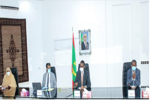 Le Premier ministre visite le ministère des Affaires islamiques Le Premier ministre visite le ministère des Affaires islamiques