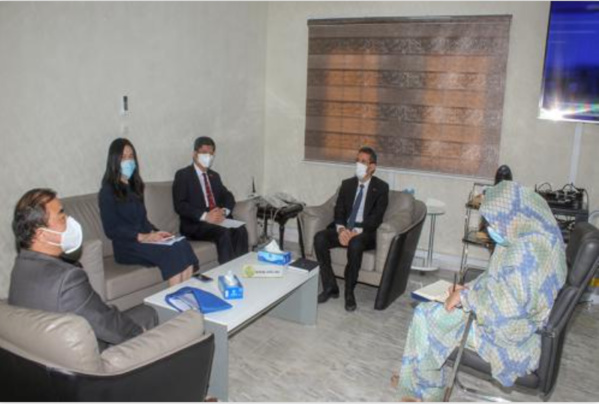 Le ministre des Finances s’entretient avec l’ambassadeur chinois Le ministre des Finances s’entretient avec l’ambassadeur chinois