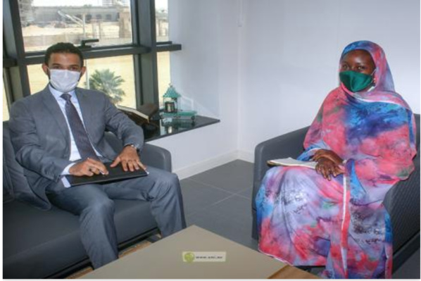 La directrice de l'Agence de promotion des investissements rencontre le chargé d'affaires soudanais La directrice de l'Agence de promotion des investissements rencontre le chargé d'affaires soudanais