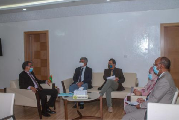 Le ministre des Pêches s'entretient avec l'ambassadeur chef de délégation de l’UE Le ministre des Pêches s'entretient avec l'ambassadeur chef de délégation de l’UE