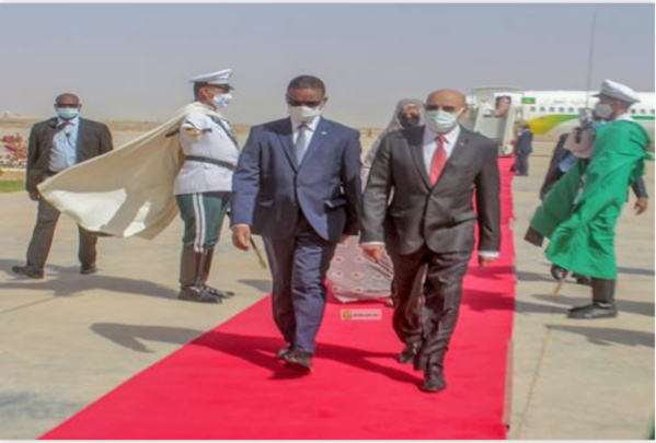 Le Président de la République regagne la capitale en provenance de Paris Le Président de la République regagne la capitale en provenance de Paris