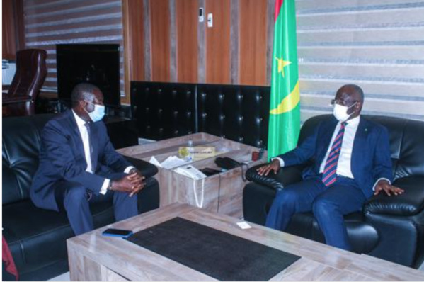 Le ministre de l'Intérieur reçoit le représentant de L'Office des Nations unies contre les drogues et le crime Le ministre de l'Intérieur reçoit le représentant de L'Office des Nations unies contre les drogues et le crime