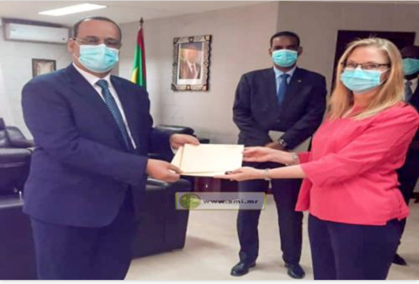 La nouvelle ambassadrice des USA présente les copies figurées de ses lettres de créances La nouvelle ambassadrice des USA présente les copies figurées de ses lettres de créances