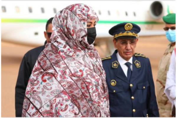 Arrivée de la Première Dame à Kaédi Arrivée de la Première Dame à Kaédi