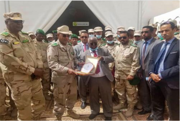 Les membres de 37e promotion d’élèves officiers de l’EMIA d’Atar visitent l’autorité de la zone franche de Nouadhibou Les membres de 37e promotion d’élèves officiers de l’EMIA d’Atar visitent l’autorité de la zone franche de Nouadhibou