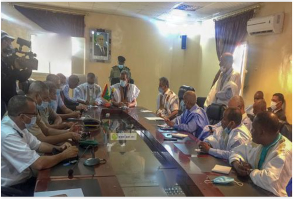 Le ministre des pêches se réunit avec les syndicats de la pêche Le ministre des pêches se réunit avec les syndicats de la pêche