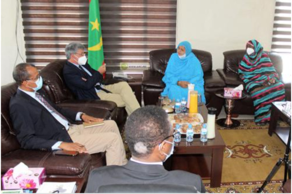 La présidente du conseil régional de Nouakchott reçoit le chef de la Délégation de l'Union européenne