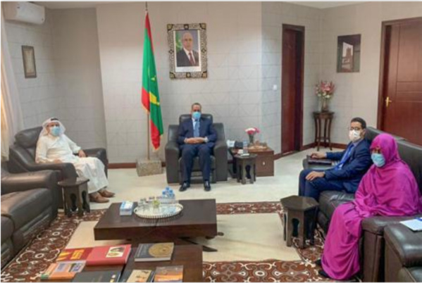 Le ministre des Affaires étrangères reçoit l’ambassadeur du Koweït
