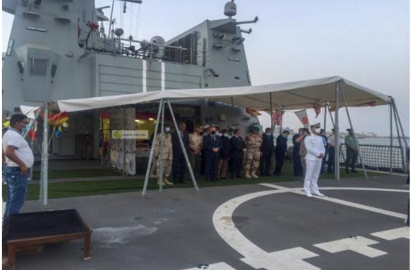 Arrivée à Nouadhibou du navire de guerre espagnol le Furor