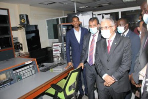 Le ministre de la Culture visite des établissements relevant de son département Le ministre de la Culture visite des établissements relevant de son département