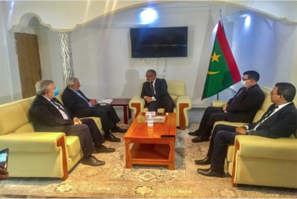 Le Président de l'Autorité de la Zone franche de Nouadhibou reçoit l'ambassadeur d'Espagne Le Président de l'Autorité de la Zone franche de Nouadhibou reçoit l'ambassadeur d'Espagne