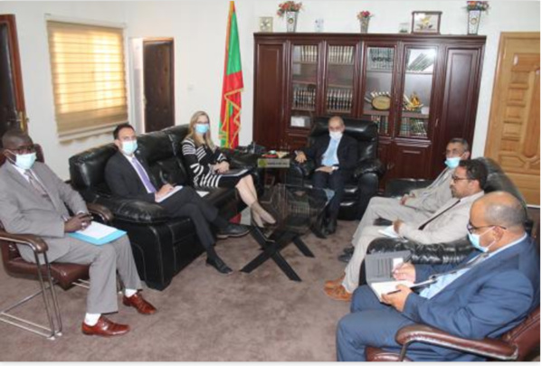 Le ministre de la Justice reçoit l’ambassadrice des USA Le ministre de la Justice reçoit l’ambassadrice des USA