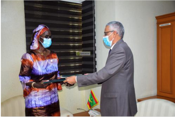 Signature d'un accord de partenariat entre TAAZOUR et le PAM Signature d'un accord de partenariat entre TAAZOUR et le PAM