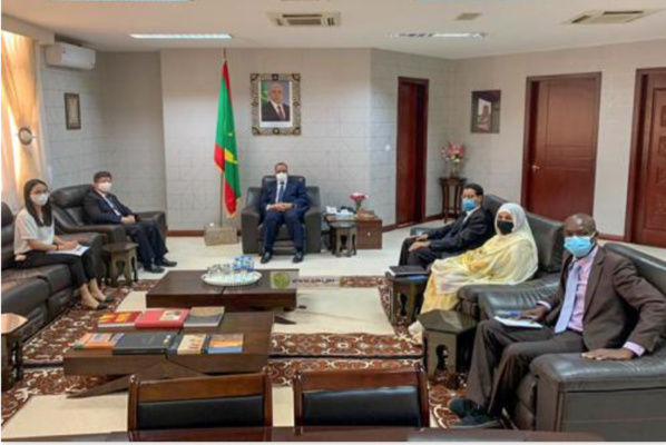 Le ministre des Affaires étrangères reçoit l’ambassadeur de Chine Le ministre des Affaires étrangères reçoit l’ambassadeur de Chine