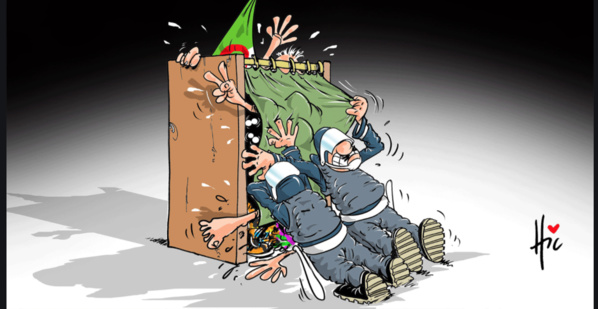 Un gang spécialisé dans la falsification des papiers automobiles démantelé Un gang spécialisé dans la falsification des papiers automobiles démantelé