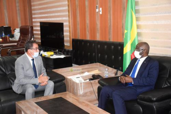 Le ministre de l’Intérieur reçoit le président de l’association marocaine des présidents des conseils communaux Le ministre de l’Intérieur reçoit le président de l’association marocaine des présidents des conseils communaux