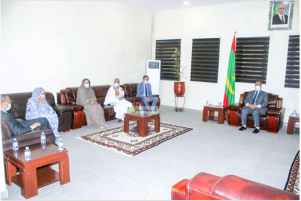 Le ministre des Affaires étrangères reçoit le président de l'Association des conseils locaux du Maroc Le ministre des Affaires étrangères reçoit le président de l'Association des conseils locaux du Maroc